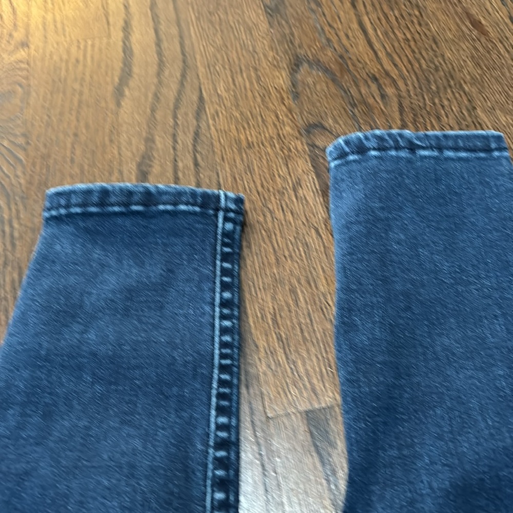 ⭐️ 2/$10 - Free People Skinny Jeans - Picture 3 of 4